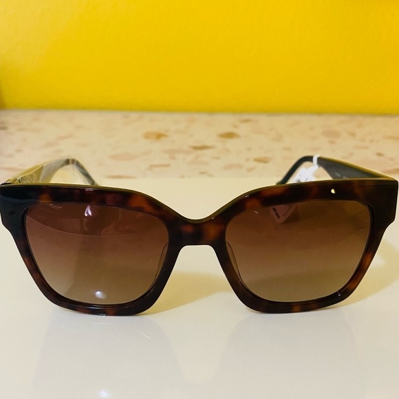 Vera Bradley Roxana Square Frame Sunglasses Java Navy Camo Tortoise Shell Accent